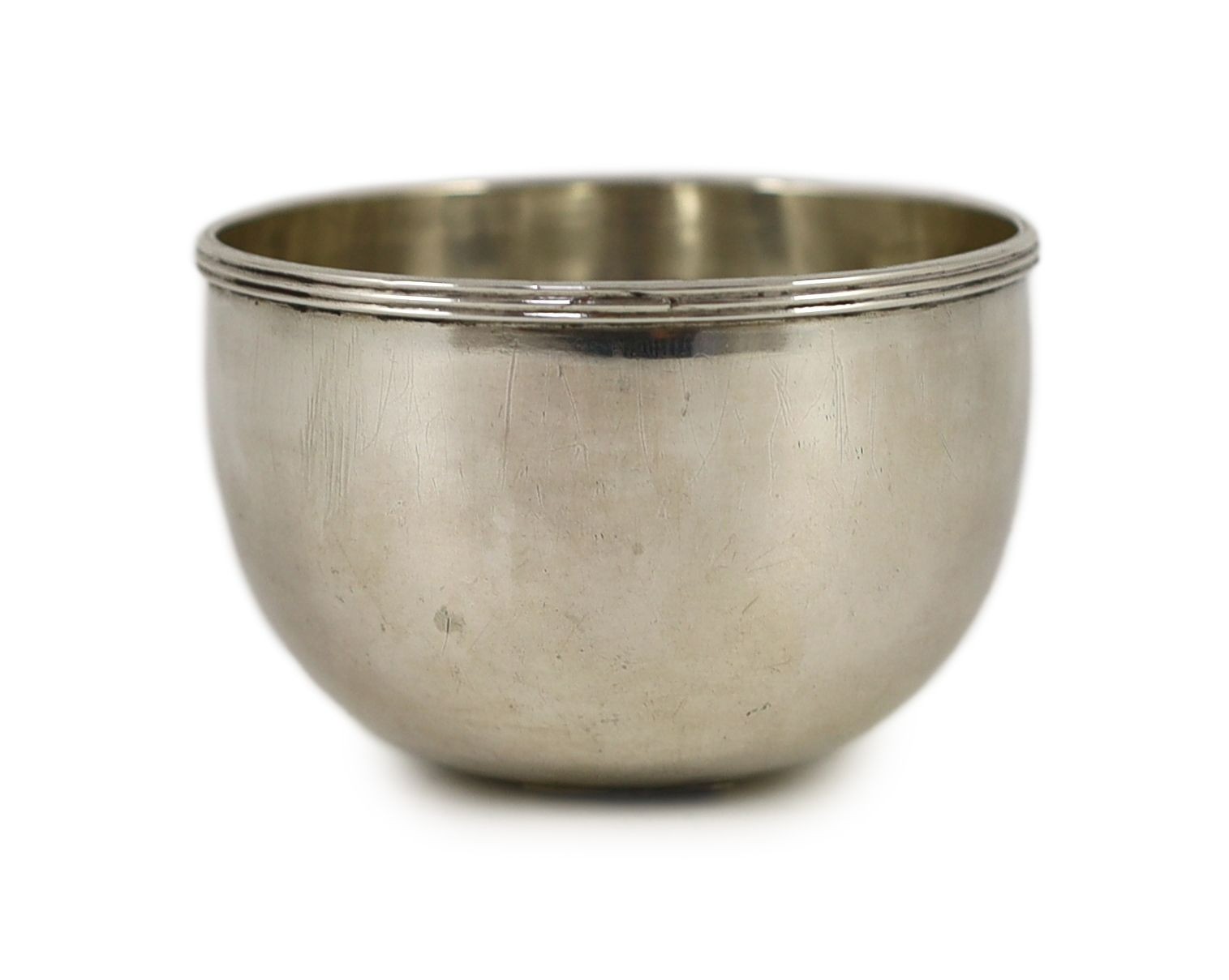 A late 18th/early 19th century small American colonial? silver tumbler cup